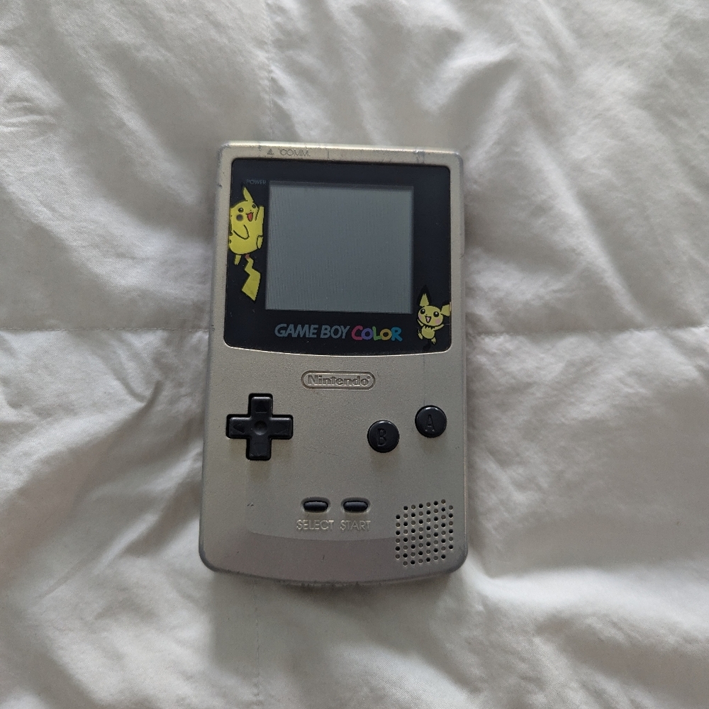 Game boy color silver gold Pikachu